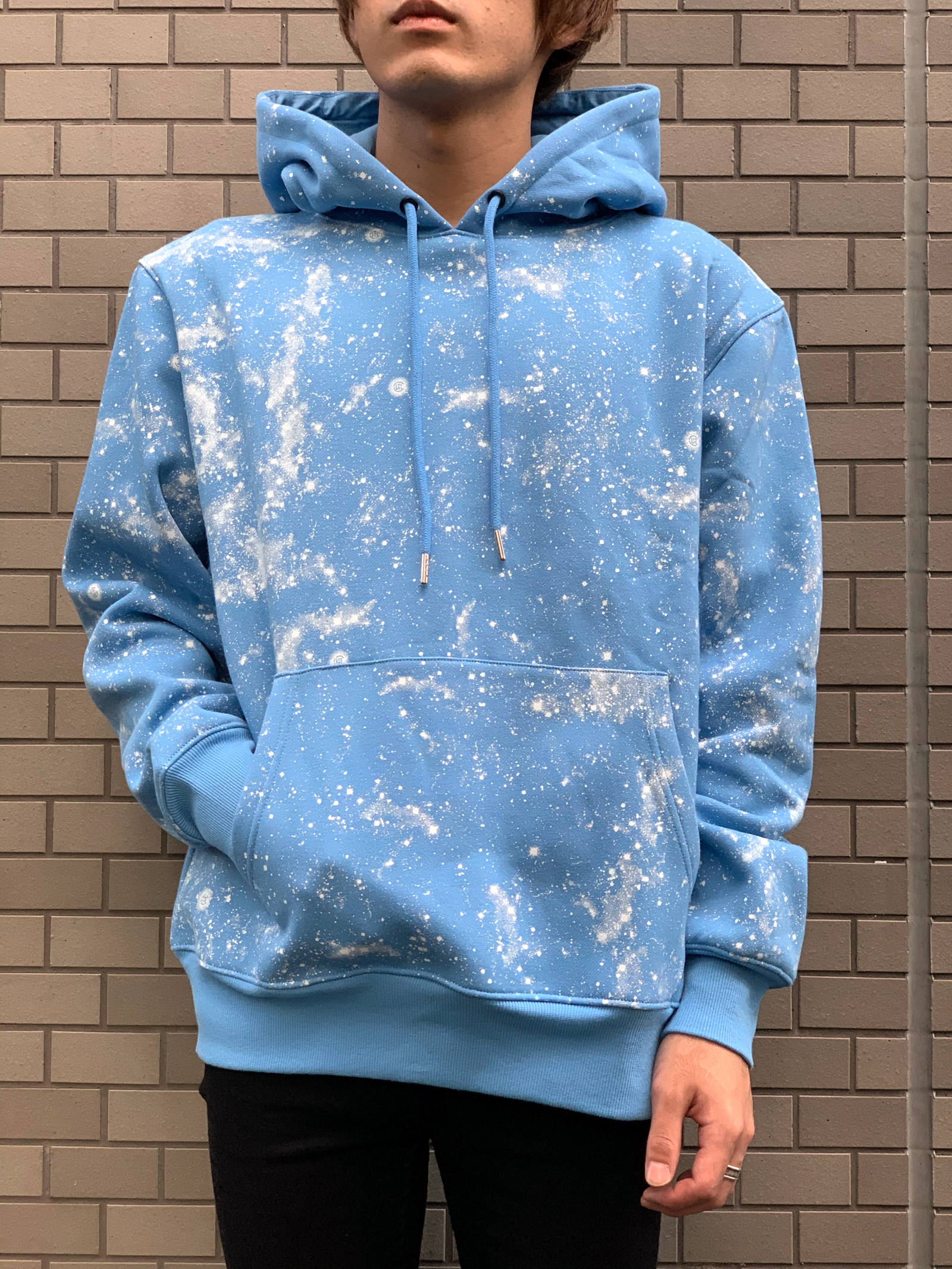 \"WHERE OUR BLUE IS\"パーカー　クロ XL WHERE OUR BLUE IS