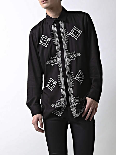 黒夢 清春さん着用 Galaabend レーヨンツイルオリエンタル刺繍シャツのご紹介です Story