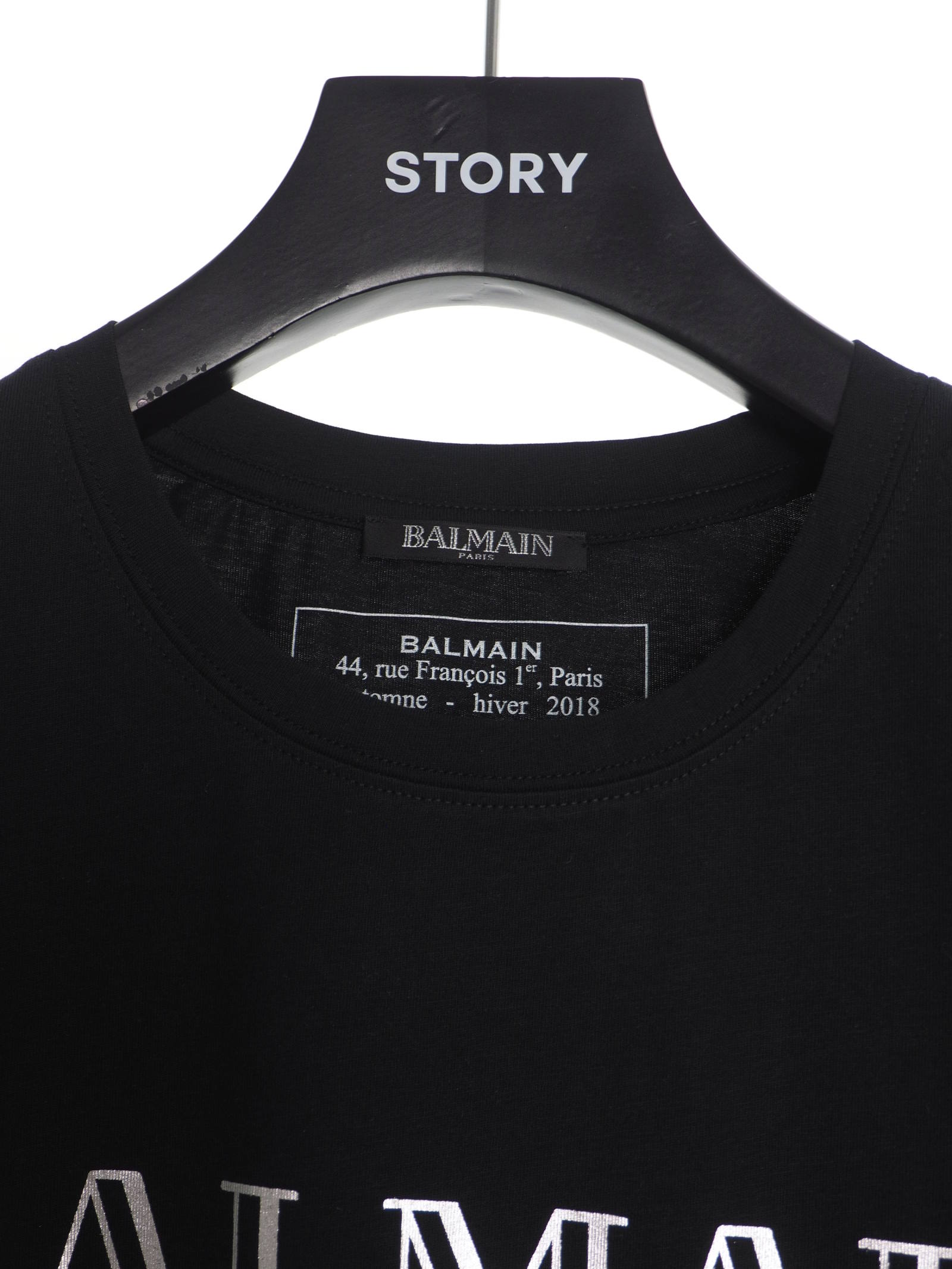 BALMAIN - メタルロゴ ショートスリーブ Tシャツ / ブラック 